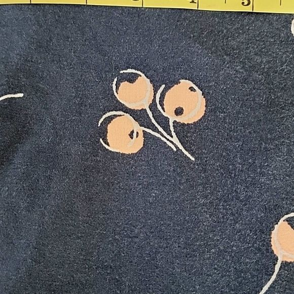 LOFT Gray with Cherries Short Sleeve Wrap Dress with Belt - Size 2 - Picture 4 of 15